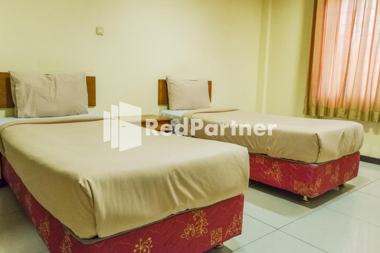 Grand Kembar Redpartner 2* Bandung