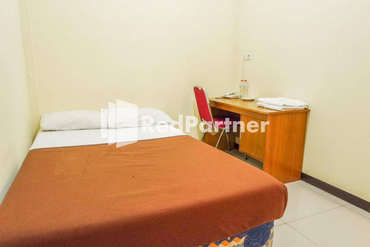 Grand Kembar Redpartner 2* Bandung