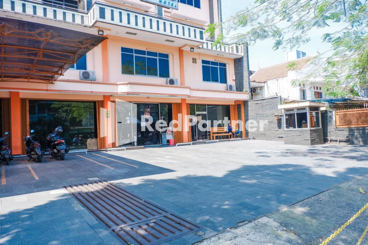 Hotel Grand Kembar Redpartner Bandung